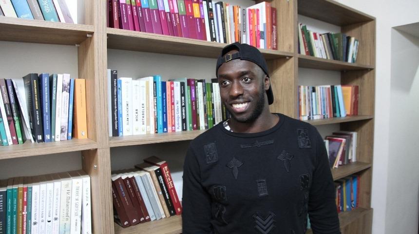 Evkur Yeni Malatyaspor&rsquo;da bekleneni veremeyen Dia takımda kalmak istiyor