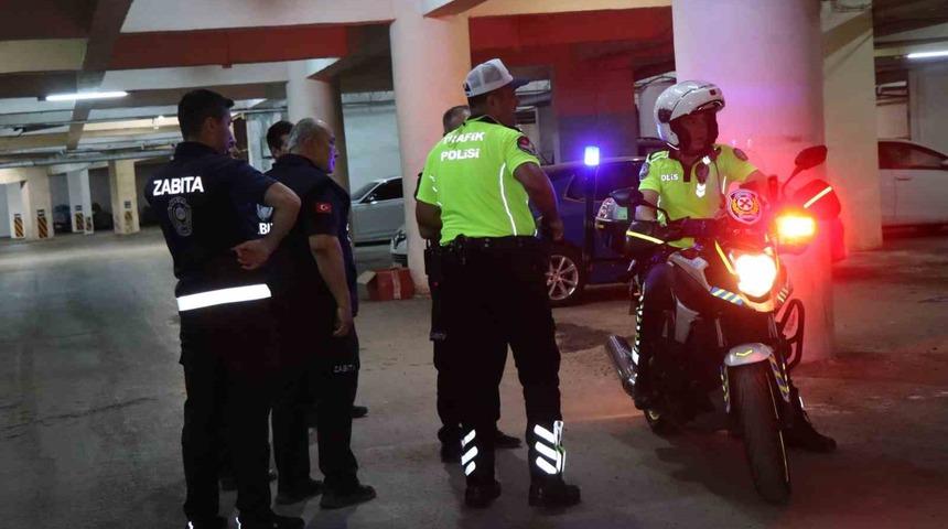 Nazilli’de zabıta otoparkları denetledi