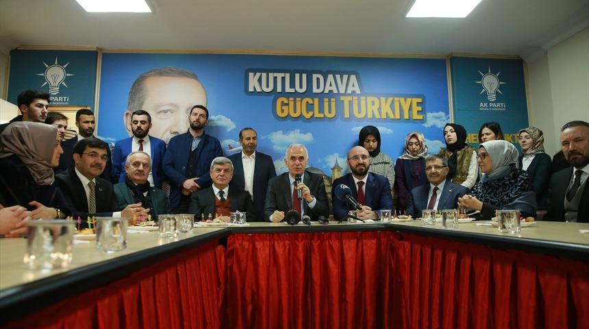 "Parlamentoda artık gençlerimizi göreceğiz"