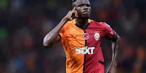 Osimhen'in anlaşacağı takımı açıkladılar! Yıllık alacağı ücret...