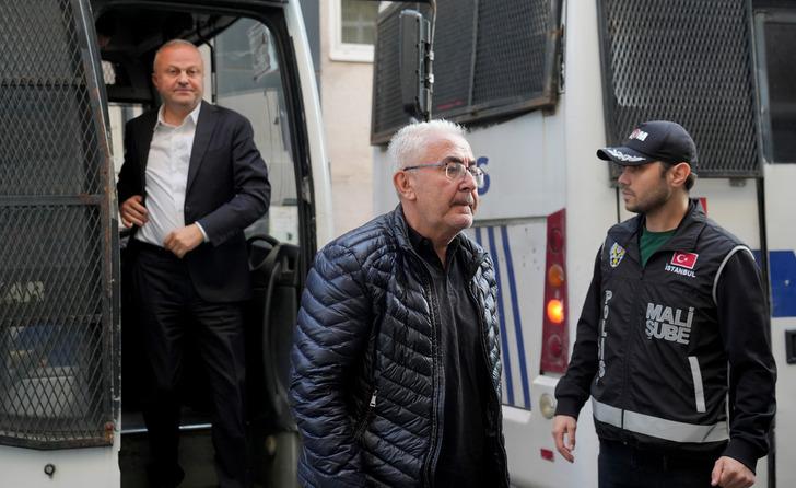 Aralarında CHP'li belediye başkanları var! Adliyeye sevk edildiler G3