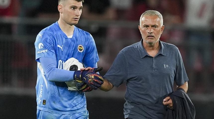 Fenerbahçe'den ayrılacağı konuşuluyordu! Livakovic'ten Mourinho sözleri: Söylenenler doğruymuş...