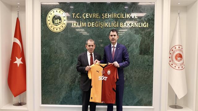 Bakan Kurum, Dursun Özbek'i kabul etti