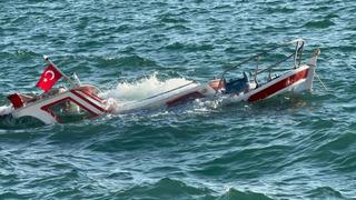 Yer: Ayvalık! Balıkçı teknesi su alarak battı