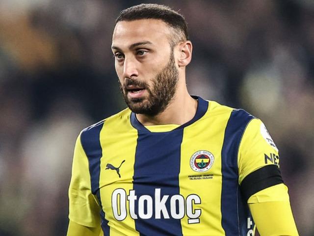 Cenk Tosun'un yeni adresi belli oldu! İstanbul ekibine imza atmak üzere anlaştı