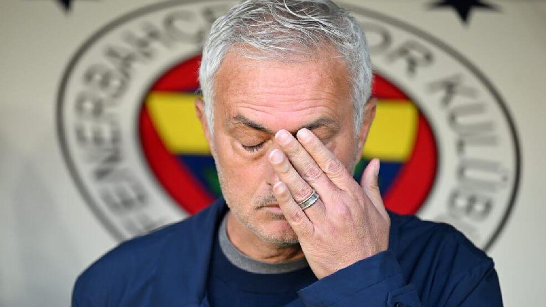 the-athletic-yazdi-jose-mourinho-fenerbahceden-neden-kovulmayacak-xlju