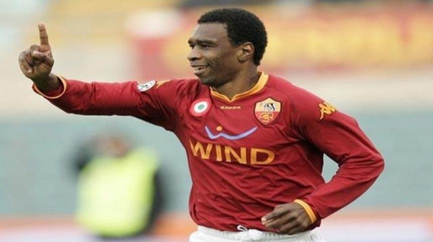 Alex Fener'e Juan'ı &ouml;nerdi