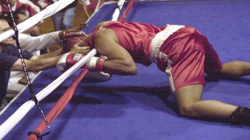 Nakavt oldu ve &ouml;ld&uuml;!