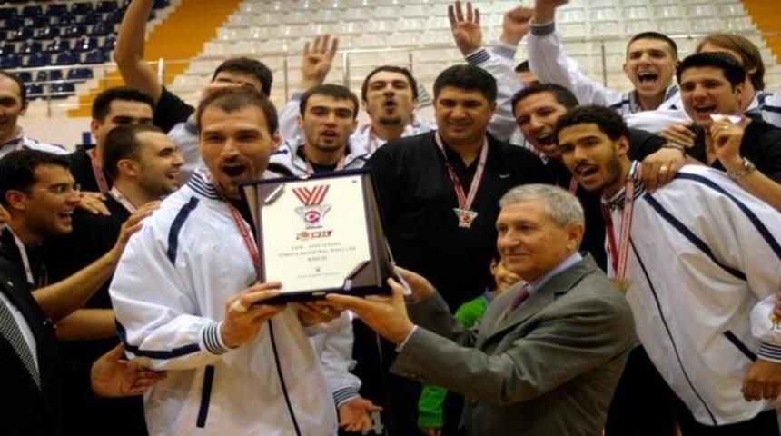 Bornova Belediye Birinci Lig'de