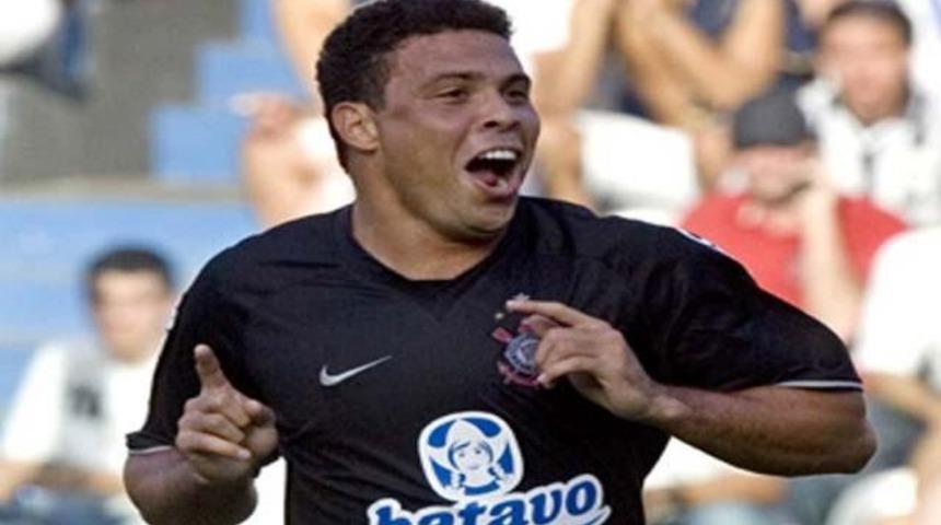 Kartal başını taşlara vuruyor!