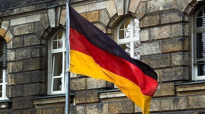 Almanya, şirketler için milyarlarca avroluk vergi indirimini onayladı