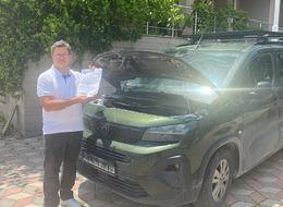 Sıfır araç aldı, aldığına alacağına pişman oldu! Defalarca servise gitti en sonunda arabası yandı