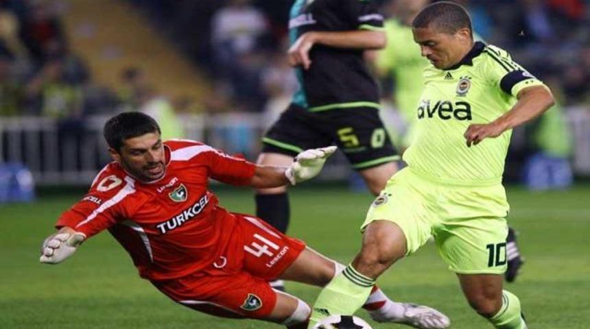 Alex asistle d&ouml;nd&uuml;!