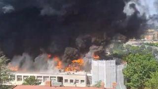 İtalya'da siyah dumanlar gökyüzünü kapladı! Üniversitede korkutan yangın: Bir katta çökme yaşandı