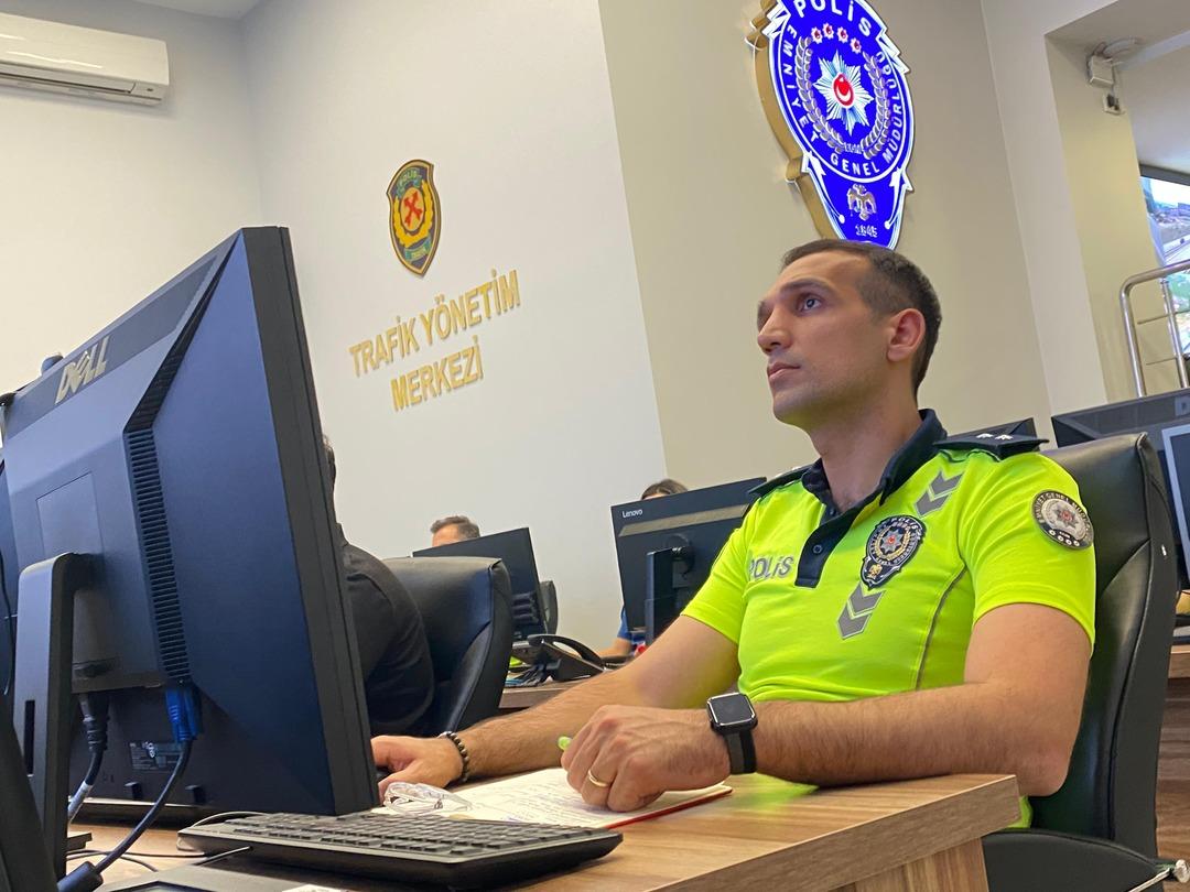 OTOBUSLERDE-3-BIN-POLIS-GIZLI-YOLCU-OL_750657_221539