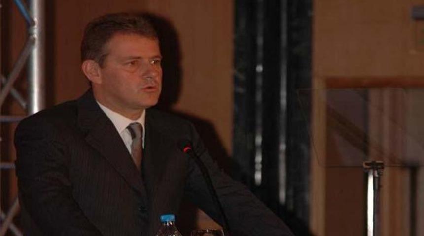 &Ouml;zgener trafik kazası ge&ccedil;irdi!