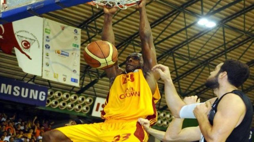 Potada derbi Galatasaray'ın