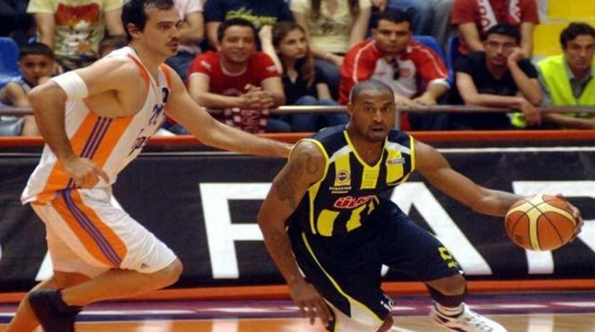 İlk yarı finalist Fenerbah&ccedil;e