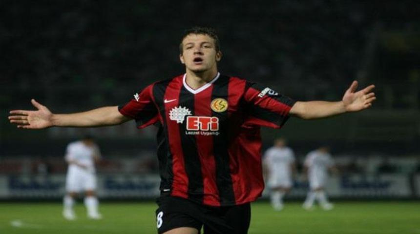 Konyaspor'da b&uuml;y&uuml;k şok: 1-2