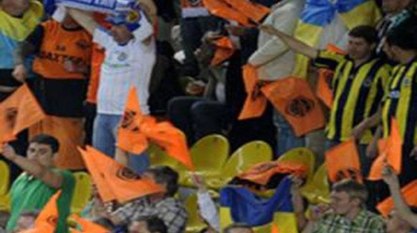 UEFA Finali'nde Fener sesleri!