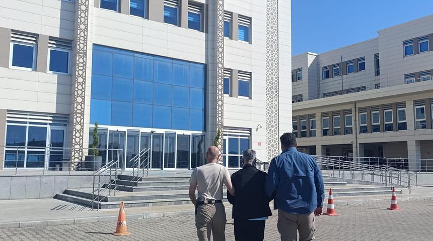 Çanakkale’de aranan ve 6 yıl kesilmiş cezası olan şüpheli yakalandı