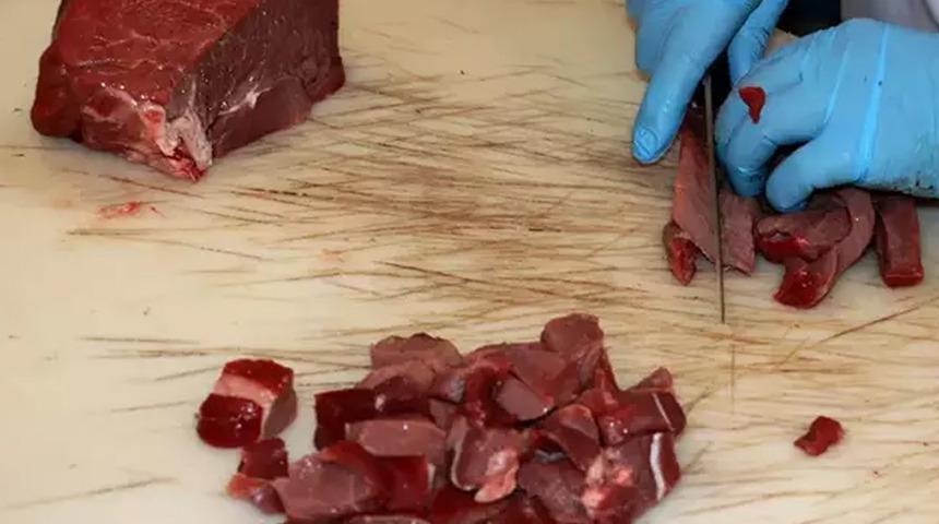 Kurban etinde bakteriyel enfeksiyon uyarısı! Ete idrar bulaşırsa yemeyin! Kurban eti nasıl saklanmalıdır? 