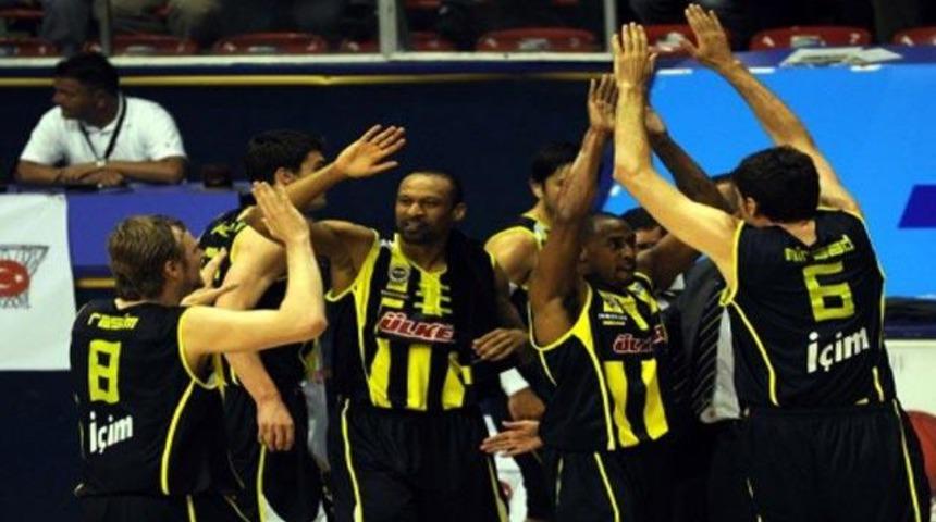 Fener b&uuml;y&uuml;k avantaj yakaladı!