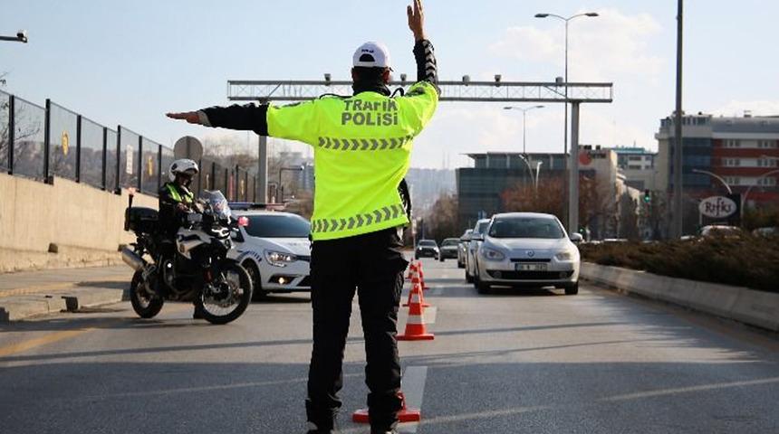 İkinci defa yapılırsa ehliyet iptali! Bakan Yerlikaya tek tek açıkladı, 'Devamlı eğitim tazelenecek' Tarih vererek canlı yayında konuştu...