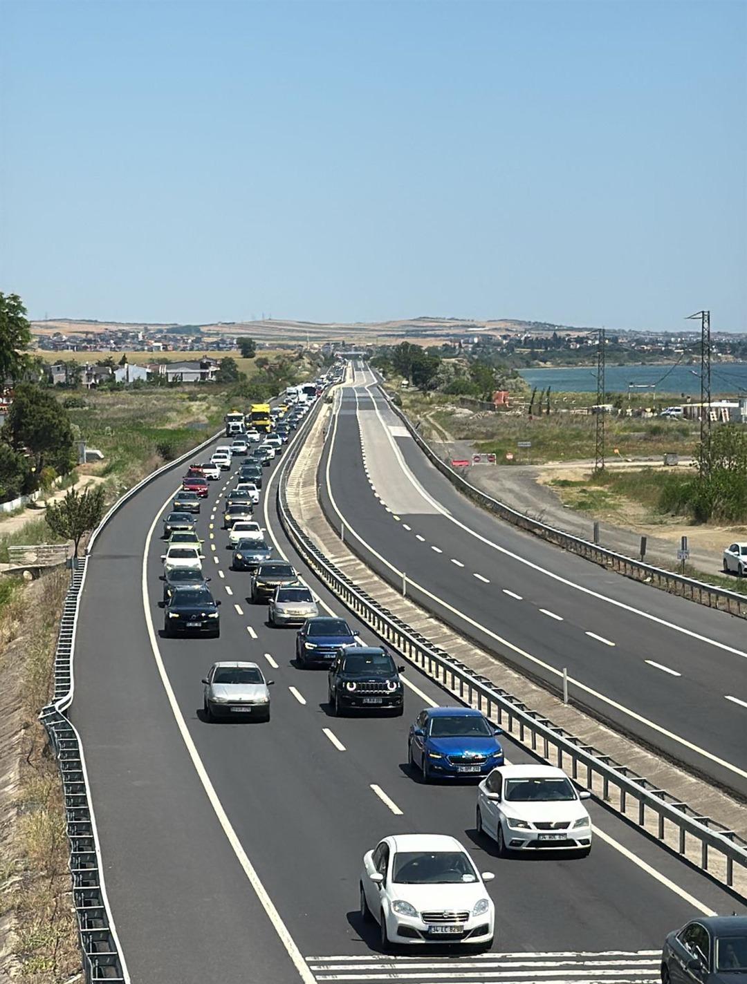 ISTANBUL-TEKIRDAG-KARA-YOLUNDA-81-EKIP-_752126_222009