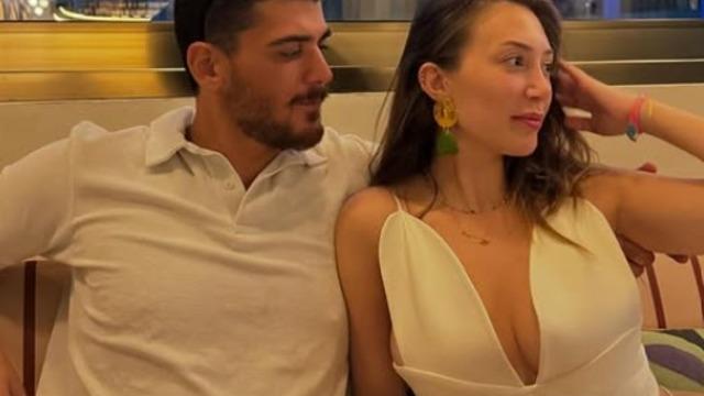 Yasmin Erbil sevgilisi Yiğit Poyraz'la soluğu Bodrum'da aldı! Plajda aşka geldi
