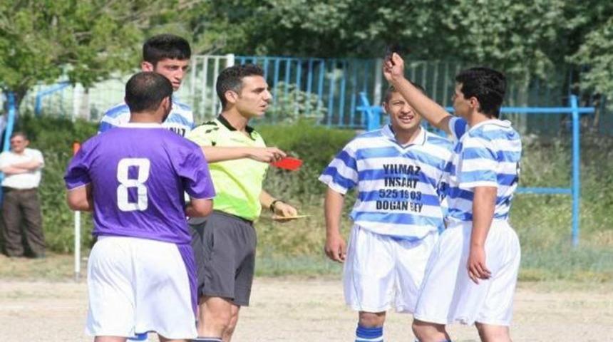 B&ouml;yle protesto g&ouml;r&uuml;lmedi! (VİDEO)