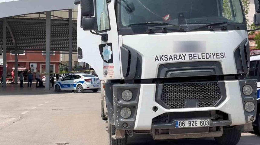 Ekmek alıp eve gidiyordu! 92 yaşındaki adamın feci ölümü: Çöp kamyonunun altında can verdi