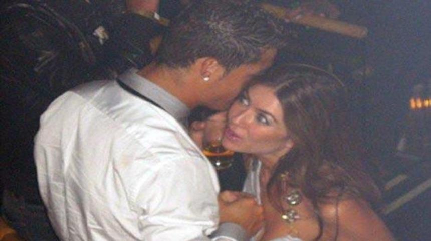 Saatler sonra Paris'i aldattı! (GALERİ)