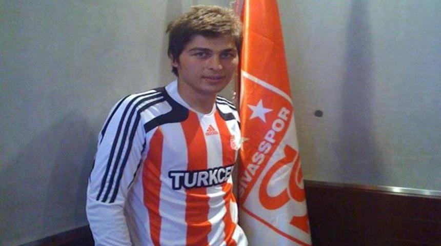 Yasin &Ccedil;akmak Sivasspor'da