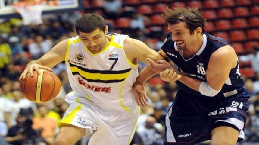 Şampiyon Efes Pilsen: 76-79