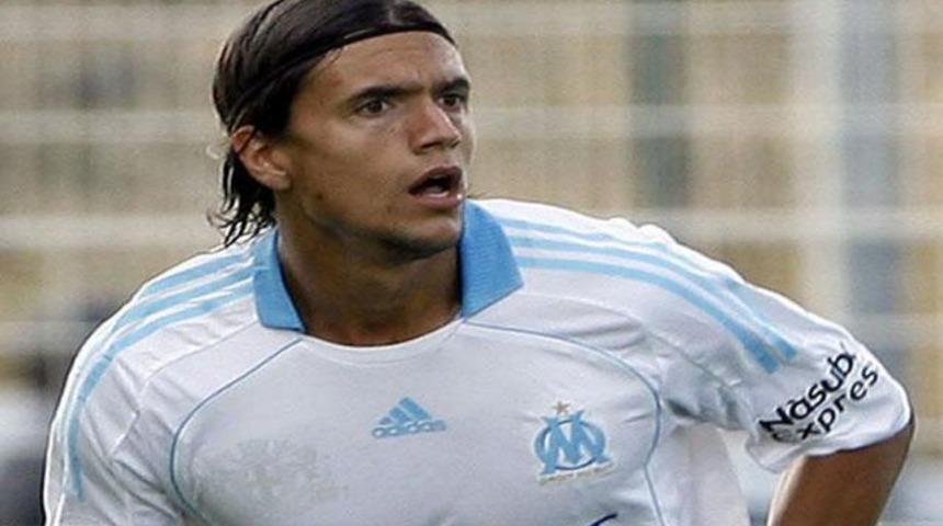 Yiğidolar stoper arıyor!