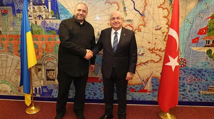 Milli Savunma Bakanı Güler, Ukrayna Savunma Bakanı Umerov ile görüştü