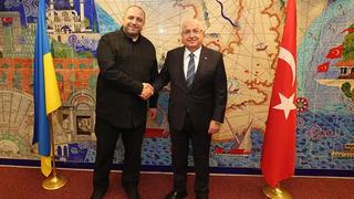 Milli Savunma Bakanı Güler, Ukrayna Savunma Bakanı Umerov ile görüştü