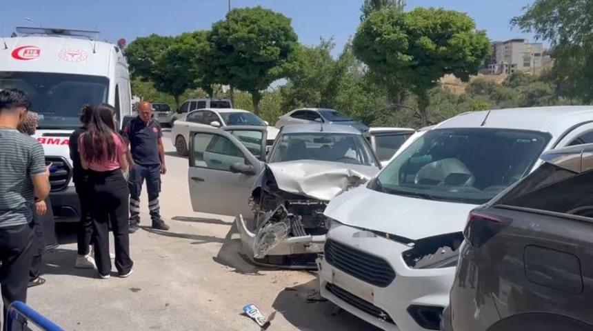 Adıyaman'da trafik kazası! Yaralılar var