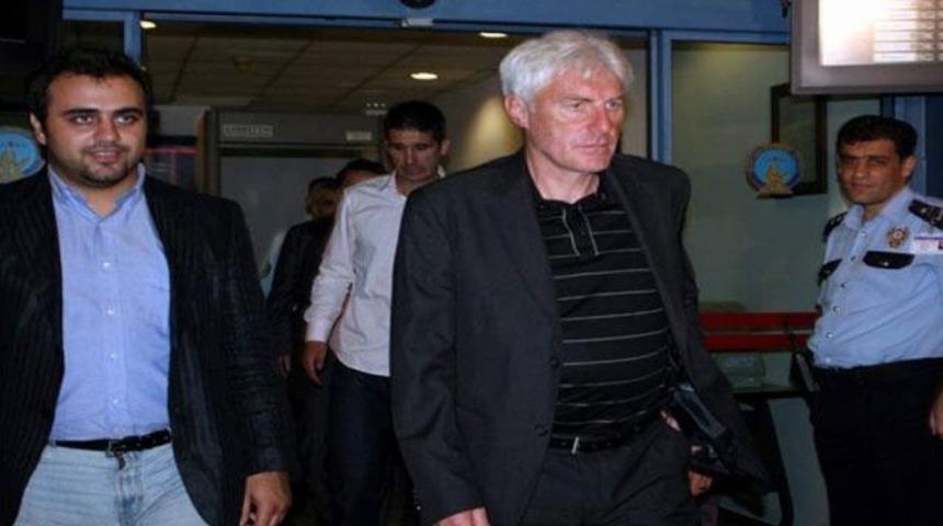 Bross T&uuml;rkiye'ye d&ouml;nd&uuml;!