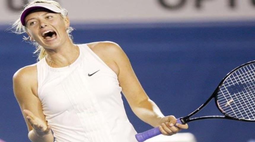 Wimbledon'da b&uuml;y&uuml;k s&uuml;rpriz! (GALERİ)