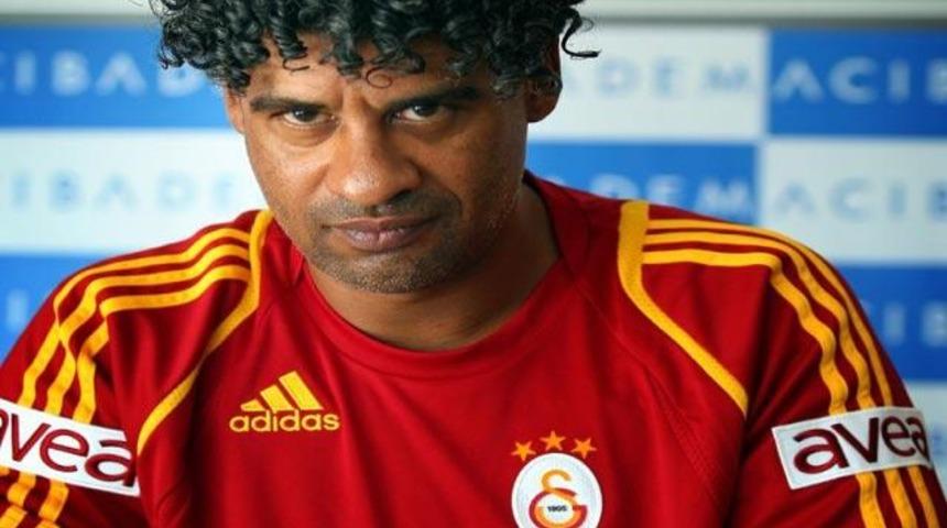 Rijkaard'ın 16 yıllık r&uuml;yası!