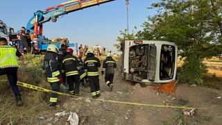 SON DAKİKA | Konya'da bayram sabahı yolcu otobüsü kaza yaptı! Ölü ve yaralılar var