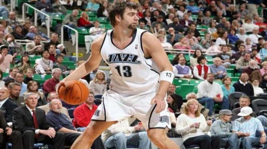 Memo 1 yıl daha Jazz yapacak