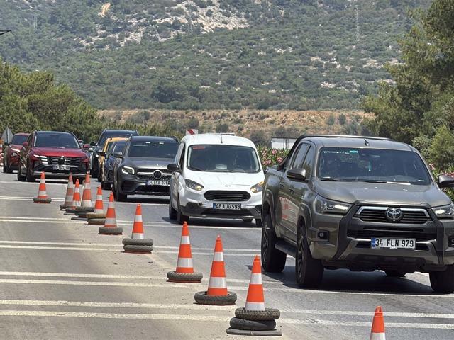 24 saatte 50 bin araç kente girdi! Akın akın geldiler