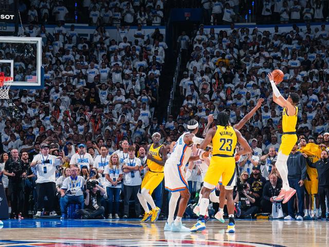 NBA finalinde Thunder'ı yenen Pacers, seride 1-0 öne geçti