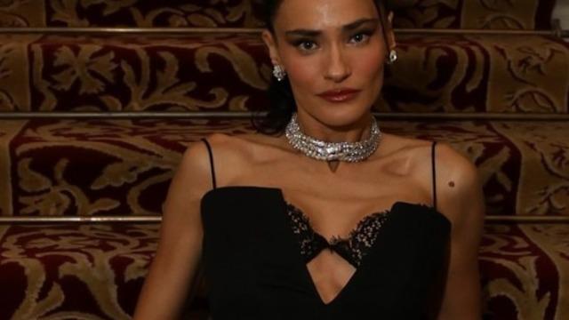 Saadet Işıl Aksoy soğuk su terapisini deneyimledi! O anları takipçileriyle paylaştı