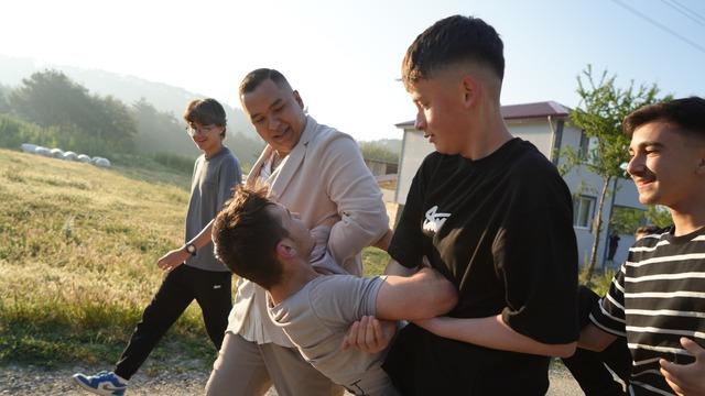 Yer: Bolu! Bayram namazına gitmedi diye köylü evini basıp...