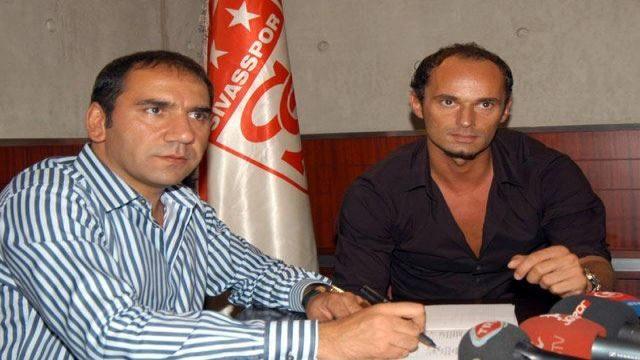 Ersen Martin FIFA'lık oldu!