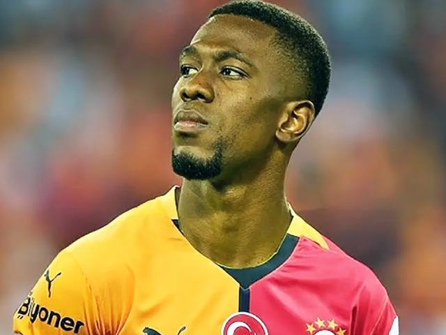 Galatasaray'da değişimin ayak sesleri... Okan Buruk veto etti! Gönderiliyor!